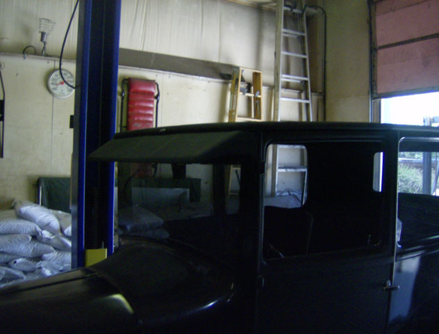 1927 BLACK Ford Model T 2 DOOR SEDAN