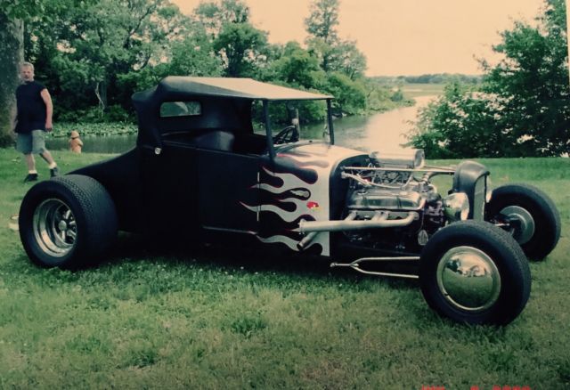 1927 Ford Model T roadster