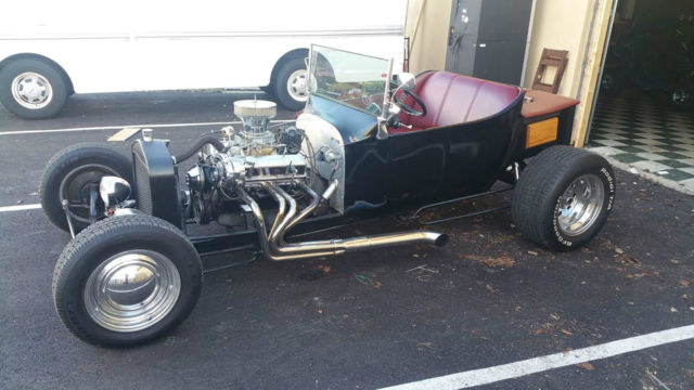 1927 Black Ford Model T Coupe