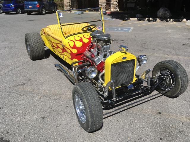 1927 yellow/red flames Ford Model T Convertible