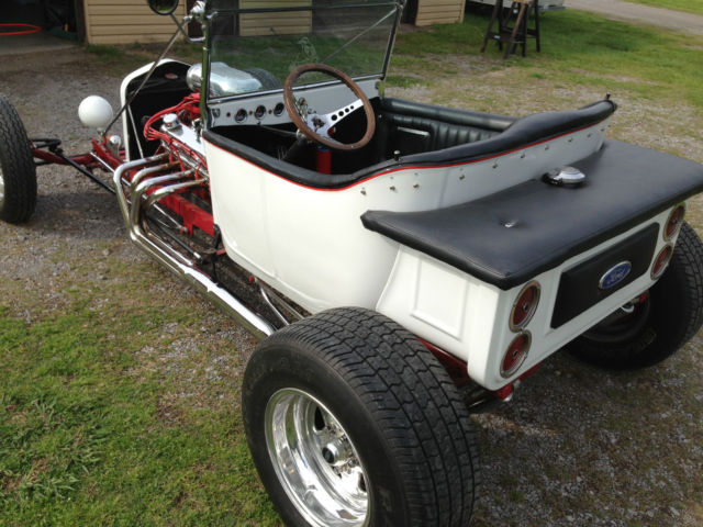 1927 White Ford Model T Convertible