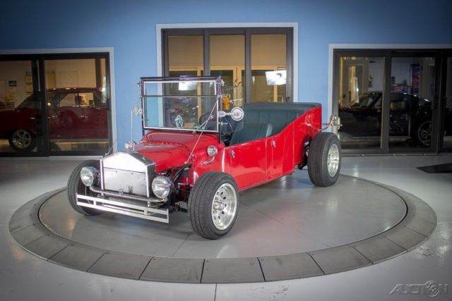 1927 Red Ford Model T