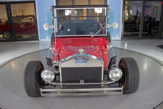 1927 Red Ford Model T