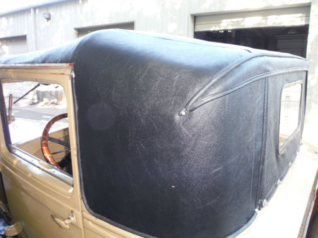 19280000 Yellow Ford Model A Coupe