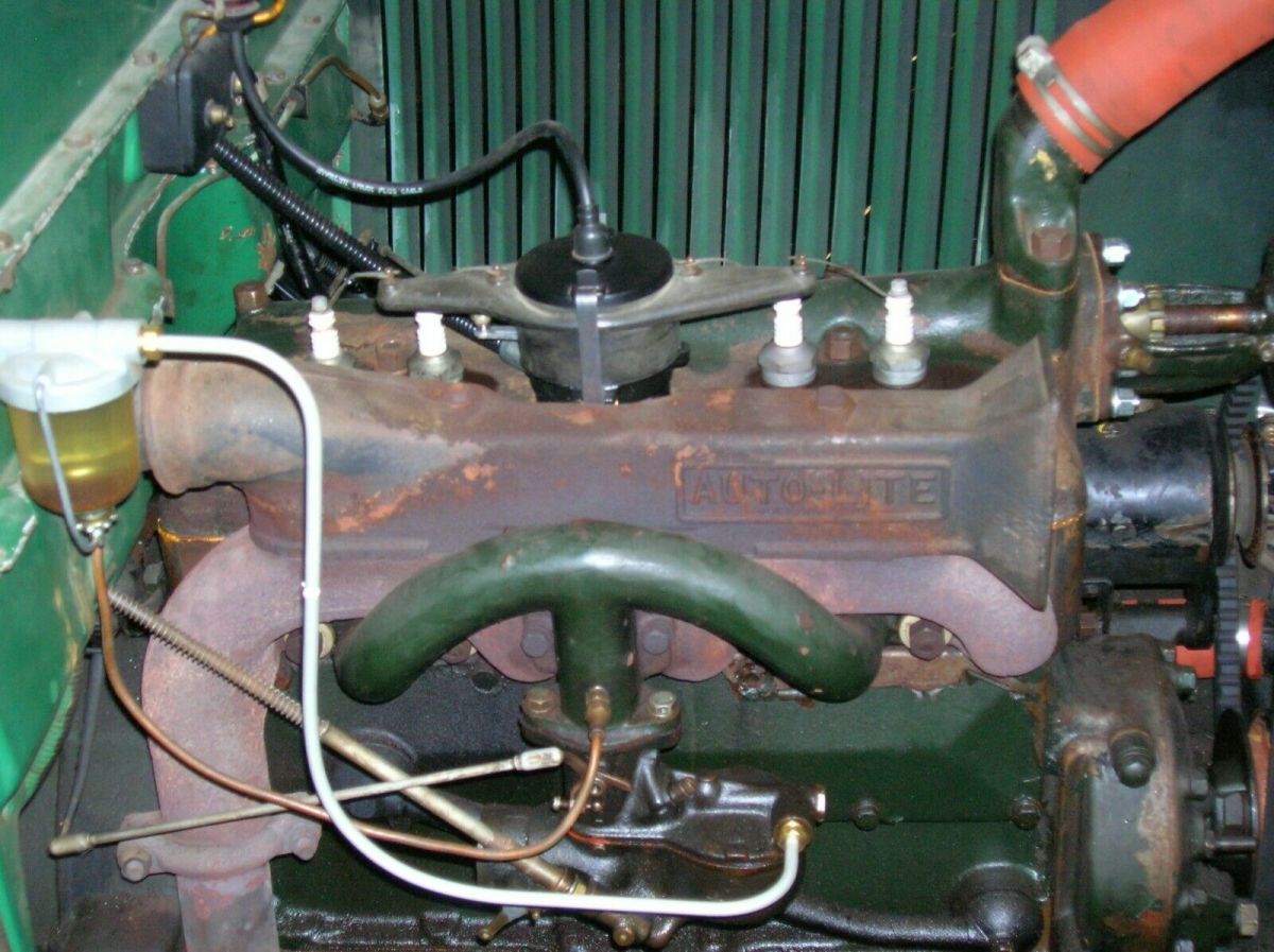 1928 Green/black Ford Model A Sedan