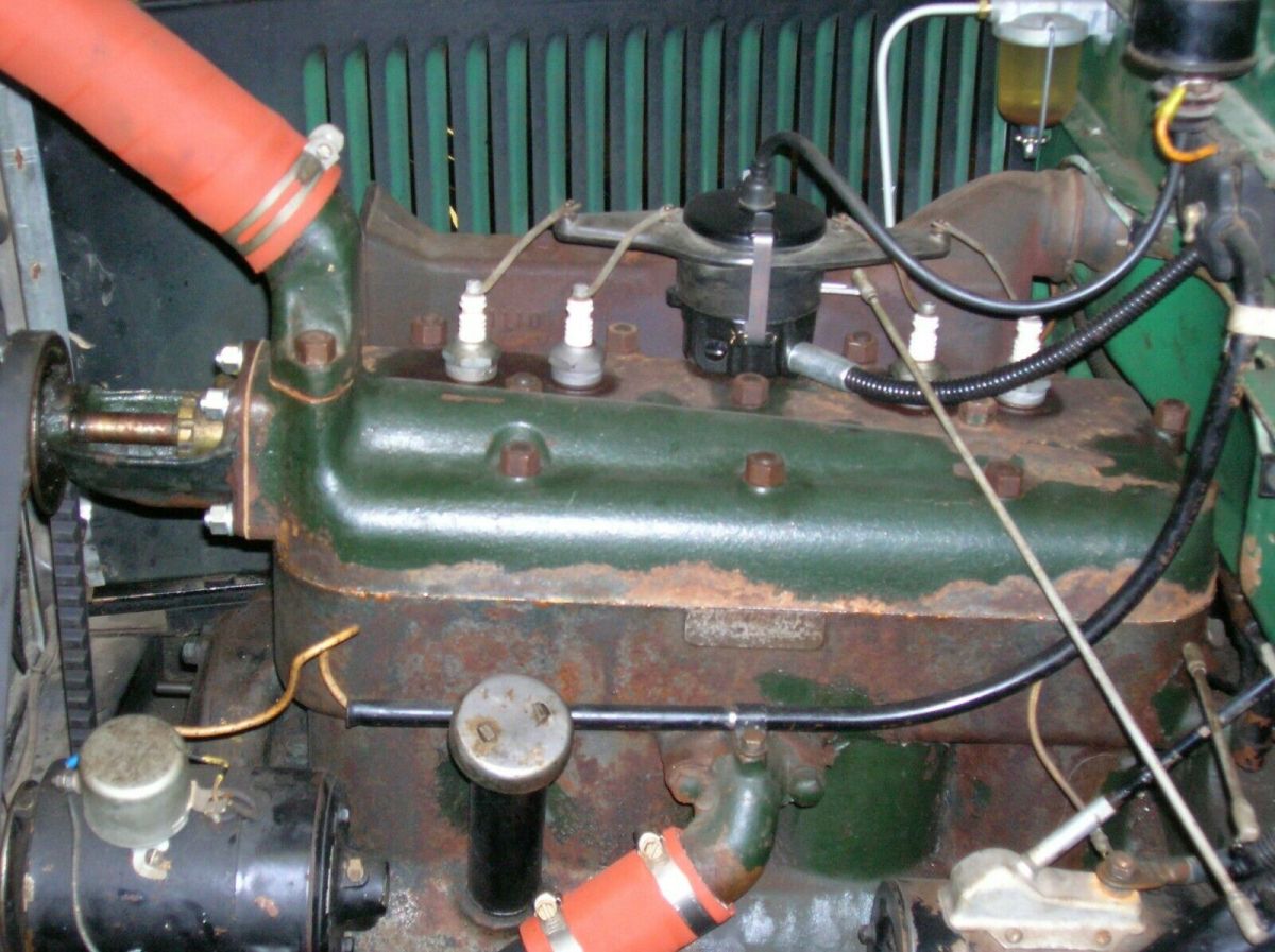 1928 Green/black Ford Model A Sedan