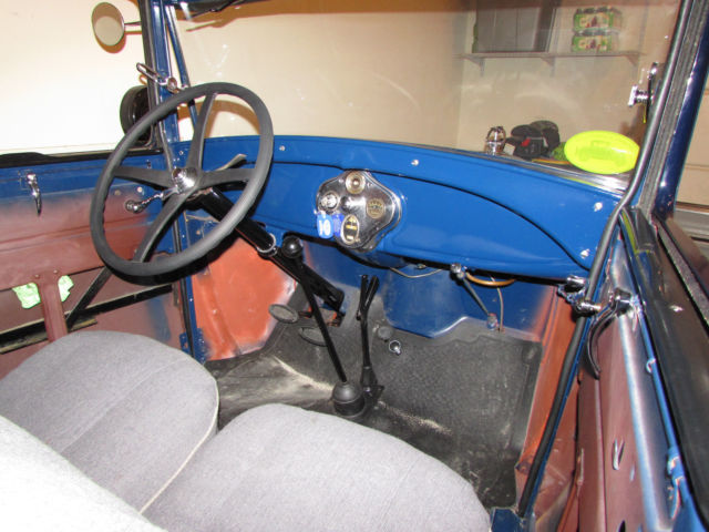 1928 blue Ford Model A Sedan