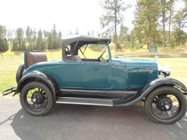 1928 Green, black Ford Model A Convertible