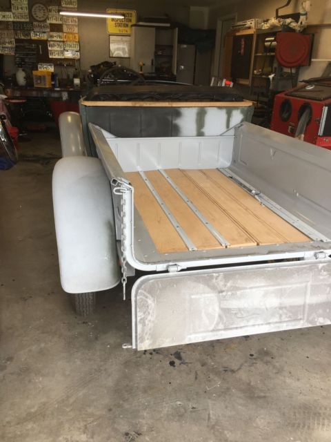 1928 prim Ford Model A