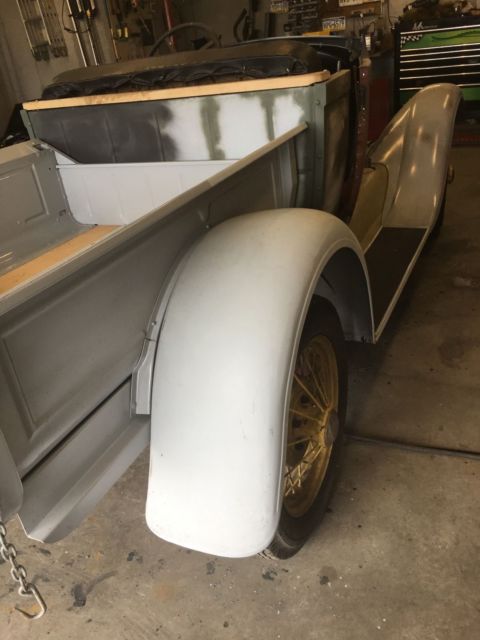 1928 prim Ford Model A