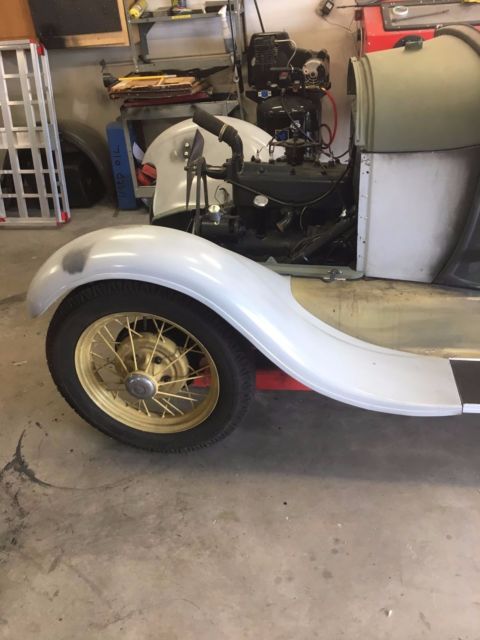 1928 prim Ford Model A