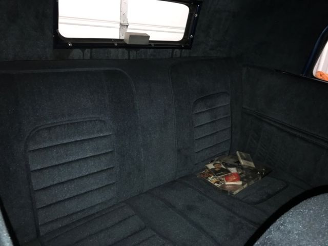 1928 bule/white Ford Model A Sedan