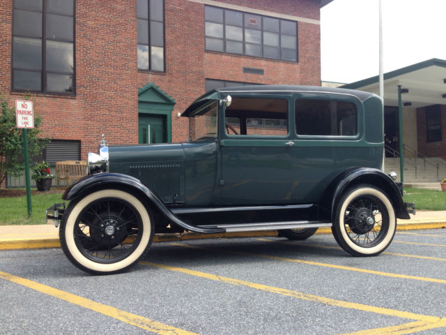 1928 Green Ford Model A Sedan