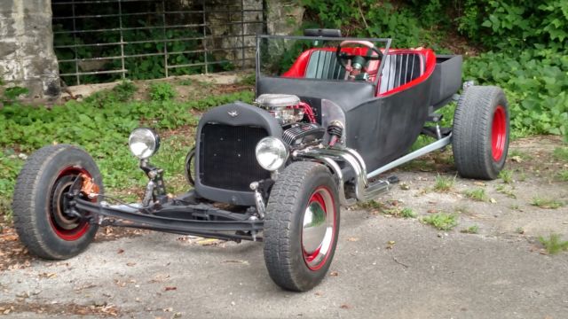 1928 black Ford Model T