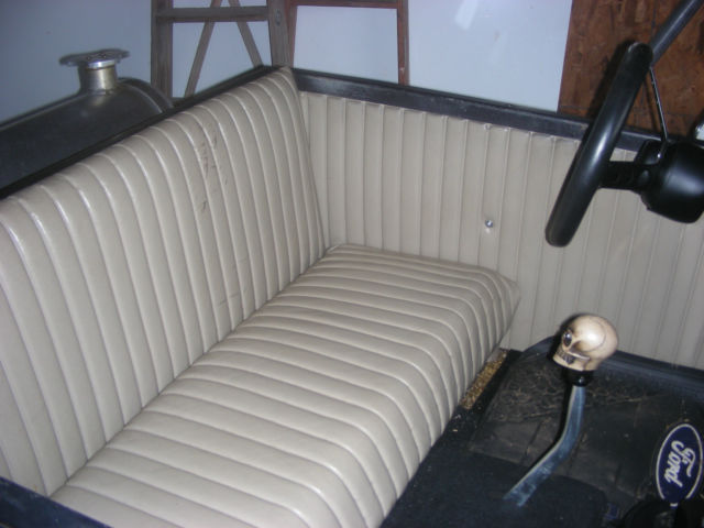 1928 black Ford Model T