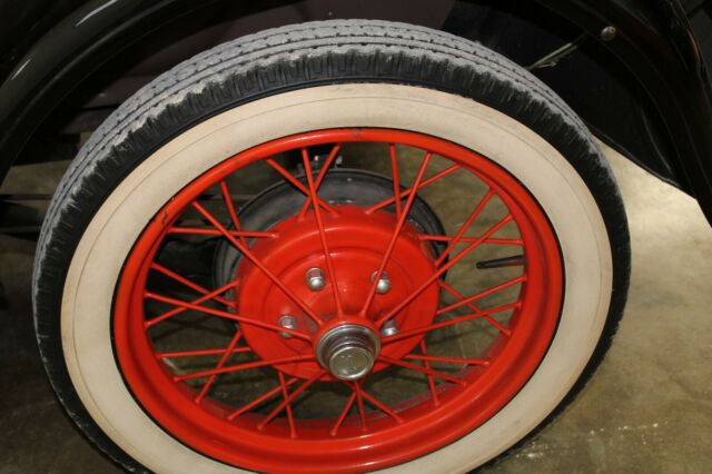 1929 Brown Ford Model T Sedan