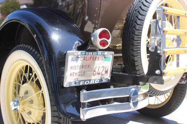 1929 Brown Ford Model A Sedan