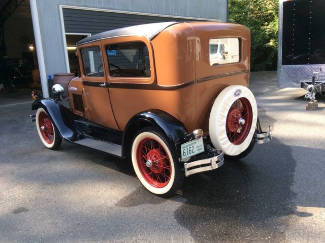 1929 Brown Ford Model A Coupe