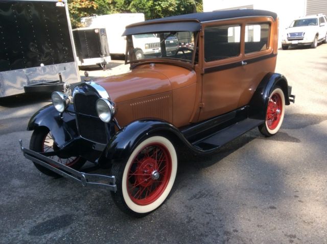 1929 Brown Ford Model A Coupe