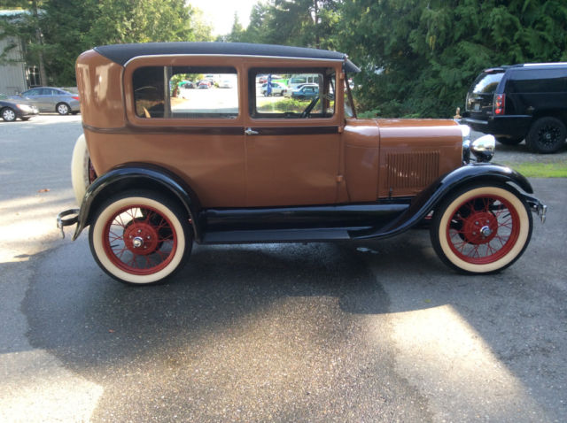 1929 Brown Ford Model A Coupe