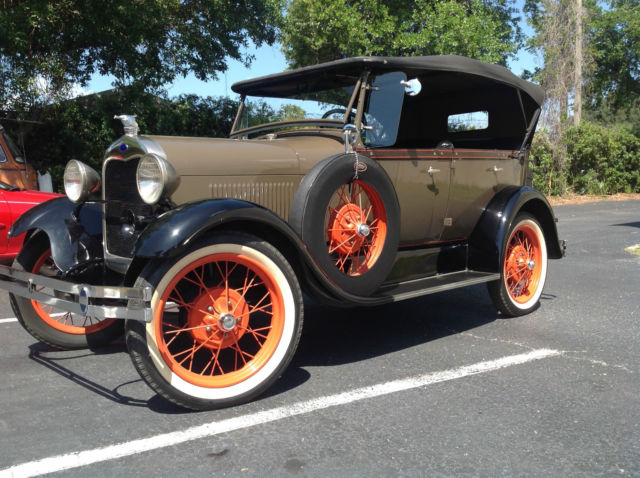 1929 CORRECT BLACK AND BROWN Ford Model A FOUR DOOR CONVERTIBLE