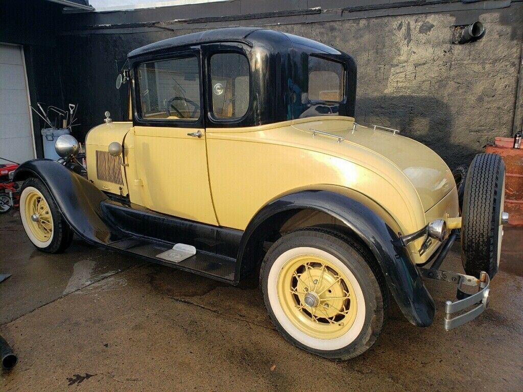 1929 Ford Model A 5 WINDOW COUPE