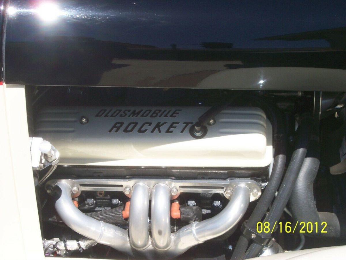 1929 Black & White Ford Model A Roadster