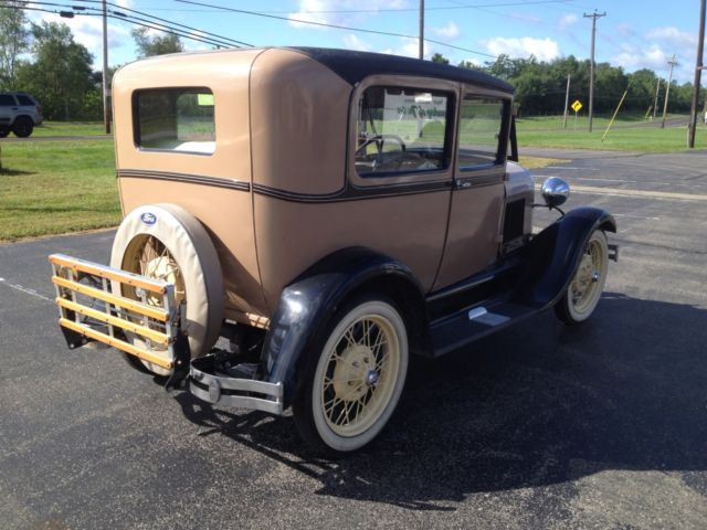 19290000 Tan Ford Model A Sedan