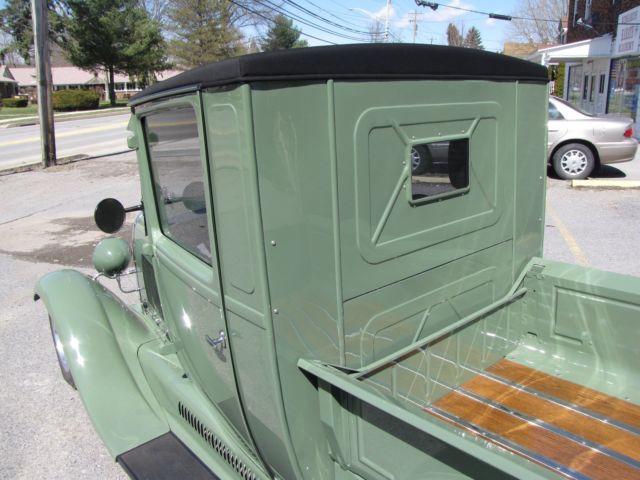 1929 green Ford Model A