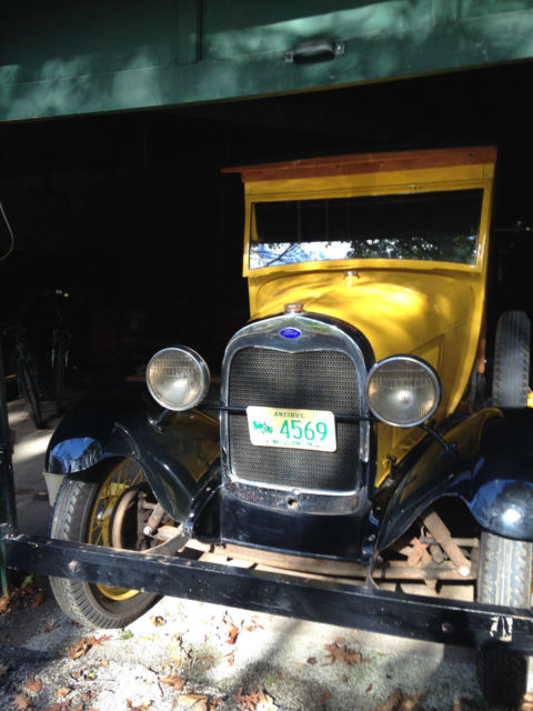 1929 Yellow Ford Model A Wagon
