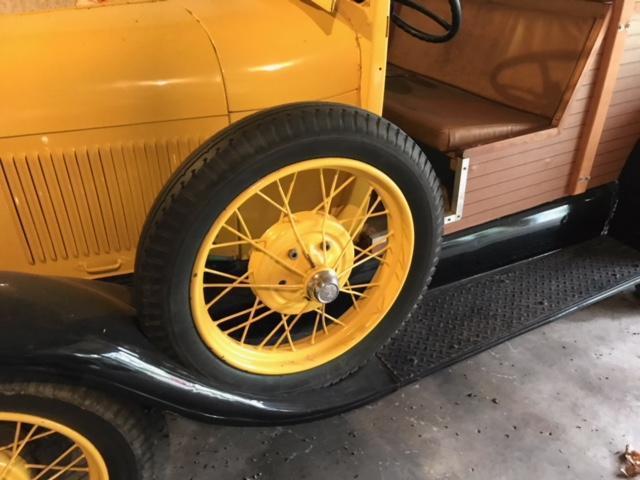 1929 Yellow Ford Model A Wagon
