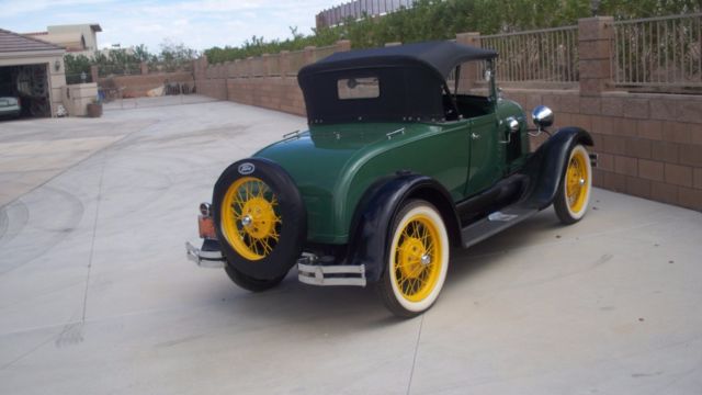 1929 green-black Ford Model A Convertible