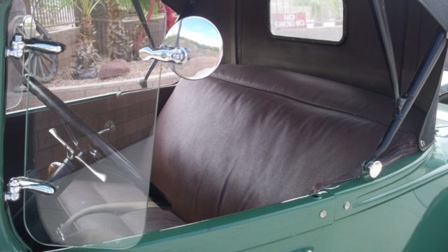 1929 green-black Ford Model A Convertible
