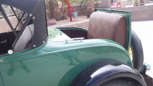 1929 green-black Ford Model A Convertible