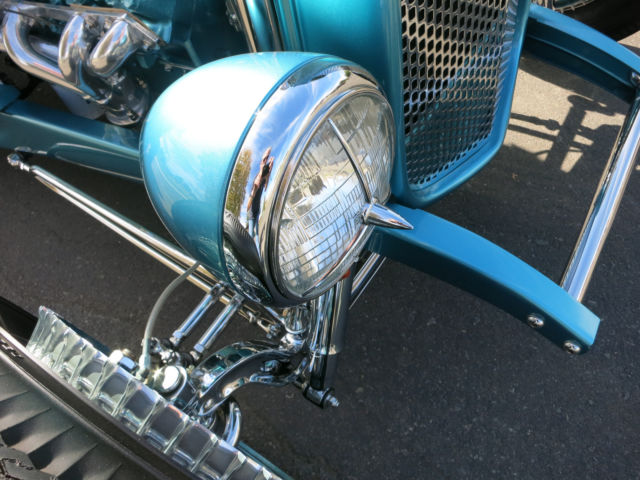 1929 Turquoise Ford Model A Roadster