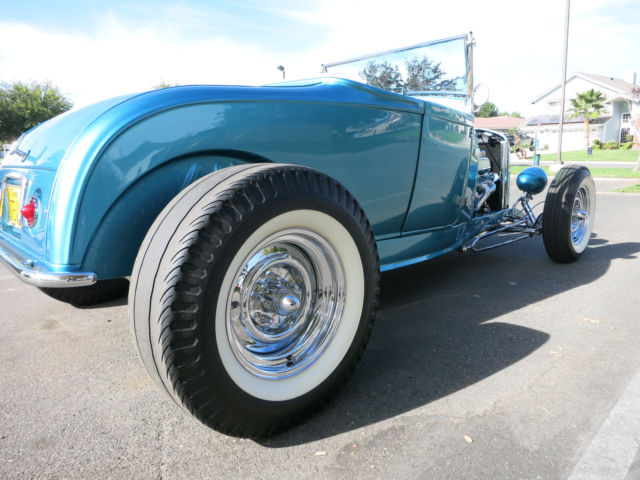 1929 Turquoise Ford Model A Roadster