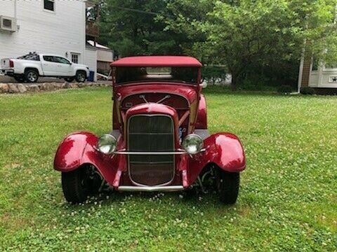 1929 Red Ford Roadster