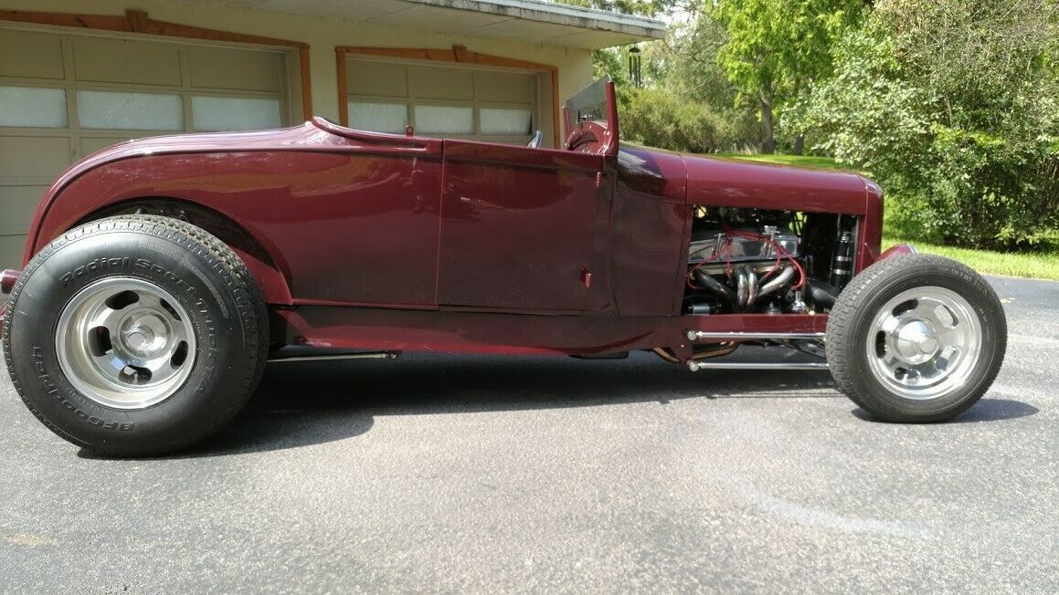 1929 MAROON Ford Model A Convertible