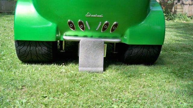 1929 snergy green / plum trim Ford Model A Sedan