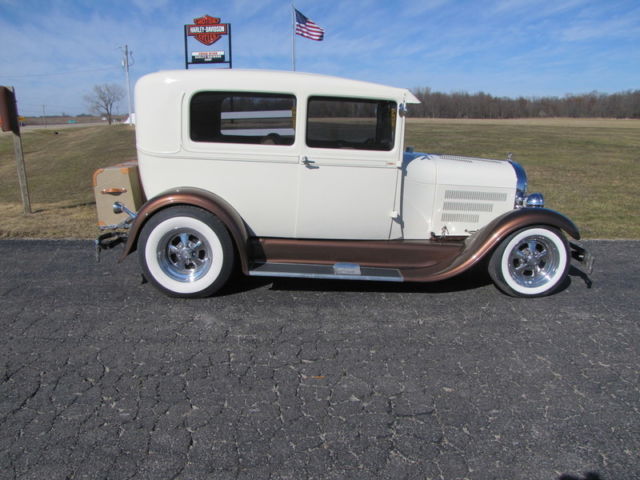 1929 CREAM Ford Model A