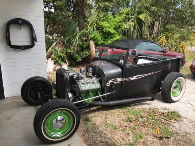 1929 black flat Ford Model T convertible
