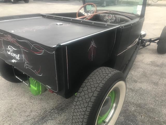 1929 black flat Ford Model T convertible