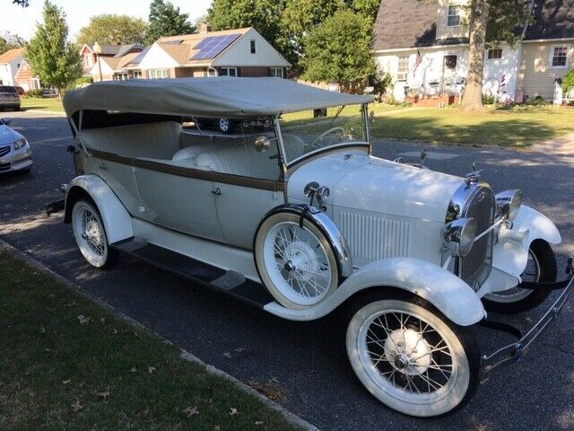 1929 White Ford Model A Limousine