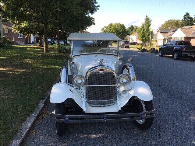1929 White Ford Model A Limousine