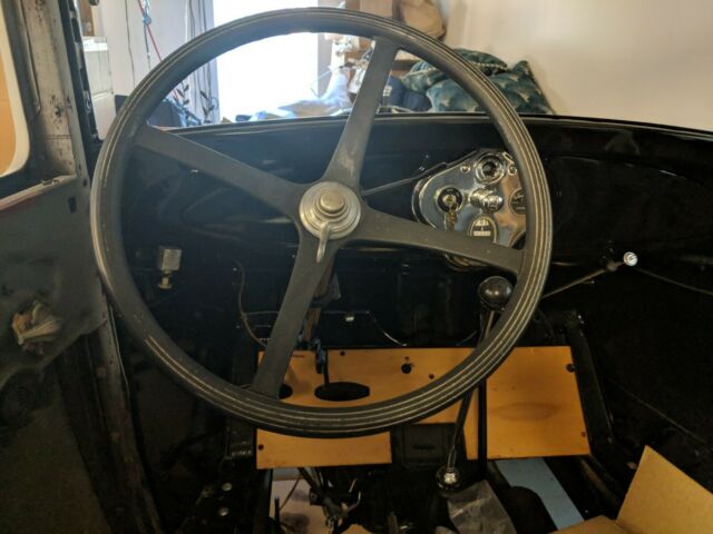 1929 primer Ford Model A 4ds