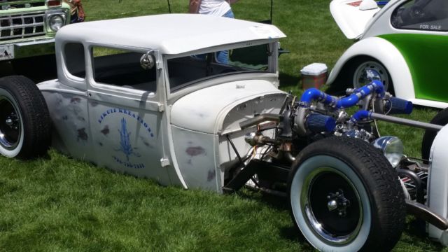 1929 White Ford Model A Coupe