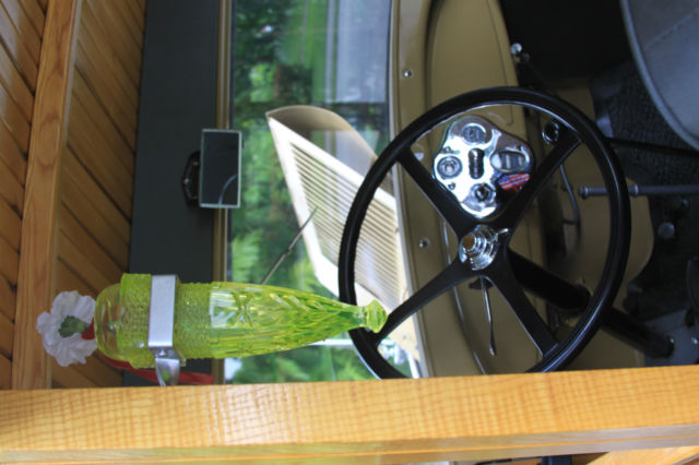 1929 TAN/BLK Ford Model A Wagon