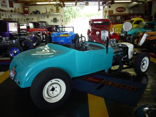 1929 56 chevy blue Ford Model A