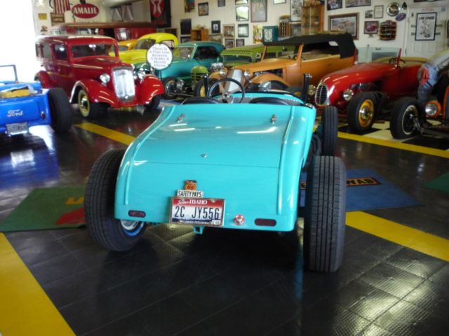 1929 56 chevy blue Ford Model A