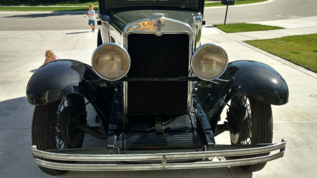 1930 green / black Chevrolet coupe Coupe